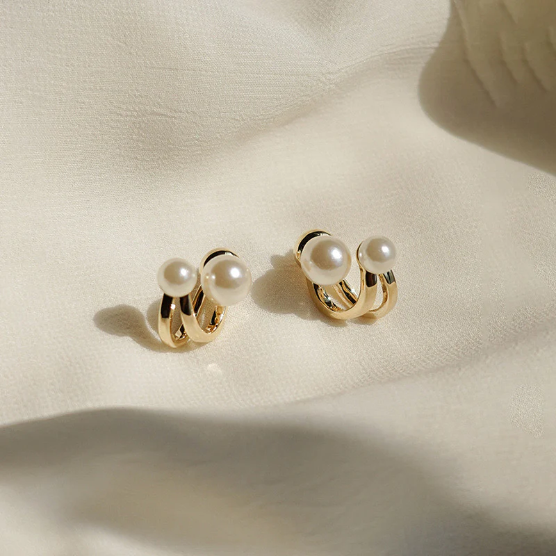 Korean Glow Pearl Earrings