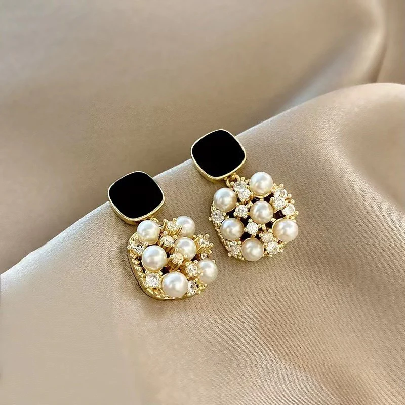 Elegant Pearl Onyx Drop Earrings